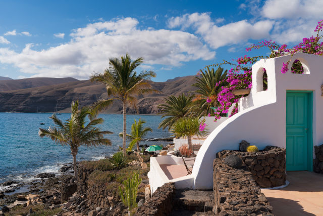 🌴: 🌴 Trauminsel Lanzarote: Strände, Nationalpark & Meerwasser-Bäder