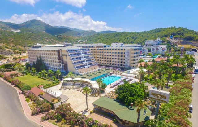 Hotel: 5* Hotel mit All Inclusive = 37€