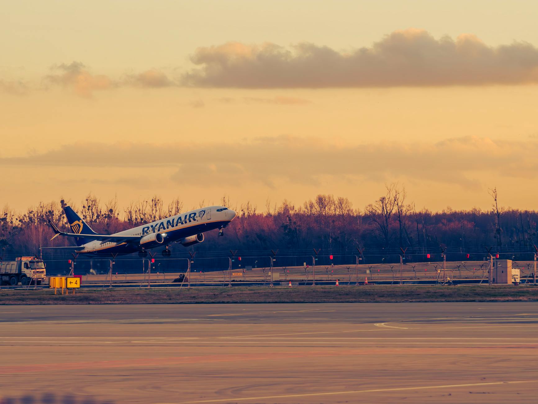 Ryanair Handgepäck Regeln Detailansicht: Ryanair Handgepäck Regeln